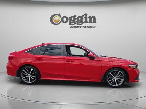 Used 2023 Honda Civic Touring image 6