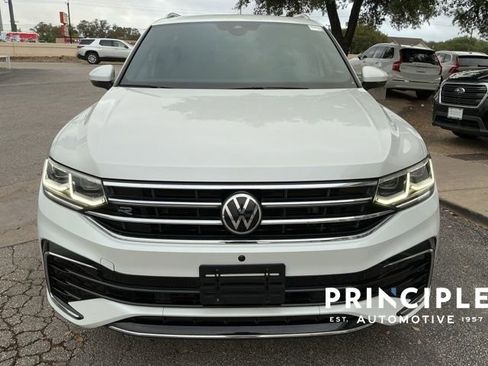 Used 2023 Volkswagen Tiguan SEL R-Line AWD/4WD image 3