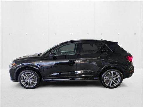 New 2025 Audi Q3 2.0T Premium image 9