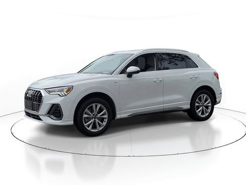 Used 2024 Audi Q3 2.0T Premium AWD/4WD image 8