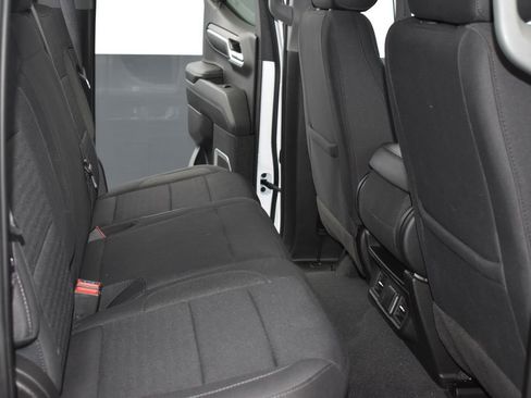 Used 2023 GMC Sierra 1500 Elevation image 12