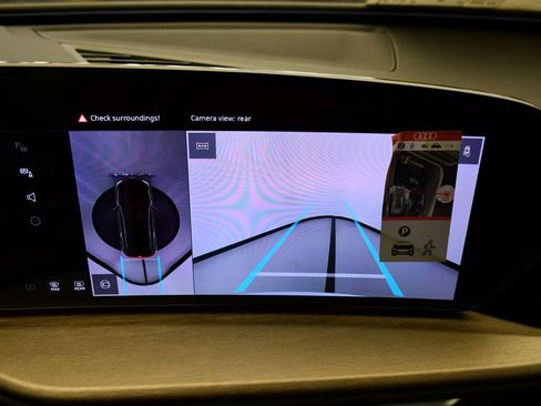 Used 2025 Audi Q5 Premium w/ Convenience Package image 25