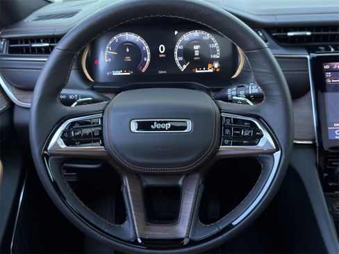 New 2025 Jeep Grand Cherokee L Summit w/ Obsidian Package image 12