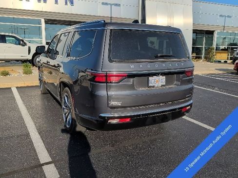 Used 2024 Jeep Wagoneer Series III w/ Premium Group I AWD/4WD image 8