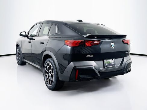 Used 2025 BMW X2 xDrive28i AWD/4WD image 5
