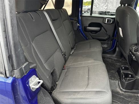 Certified 2018 Jeep Wrangler Unlimited Sport S image 17