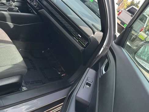 Used 2024 Honda Accord Sport image 24