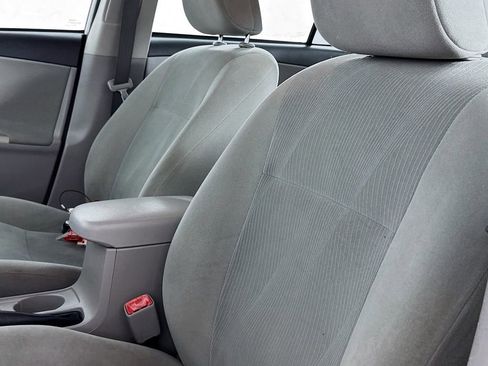 Used 2011 Toyota Corolla LE image 23