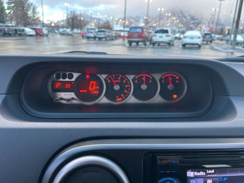 Used 2009 Scion xB image 14