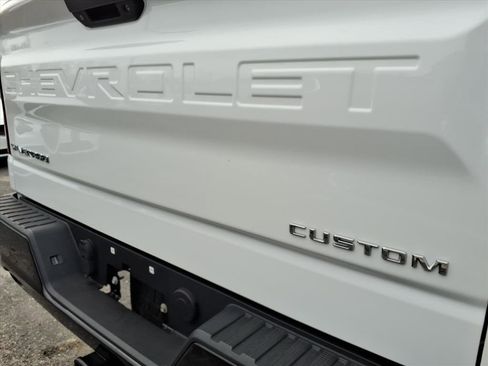 Used 2019 Chevrolet Silverado 1500 Custom Trail Boss image 14