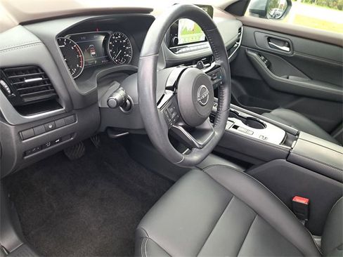 Used 2023 Nissan Rogue SL w/ SL Premium Package image 15