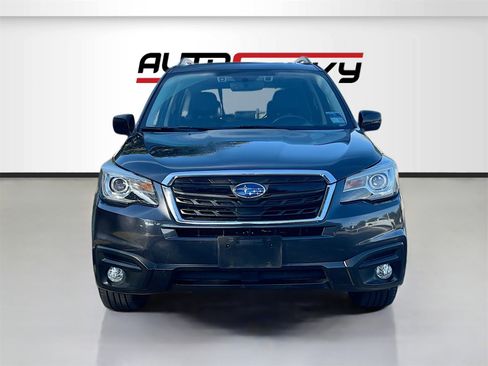Used 2018 Subaru Forester 2.5i Premium image 2