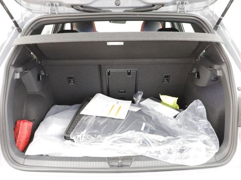 New 2026 Volkswagen GTI SE image 19