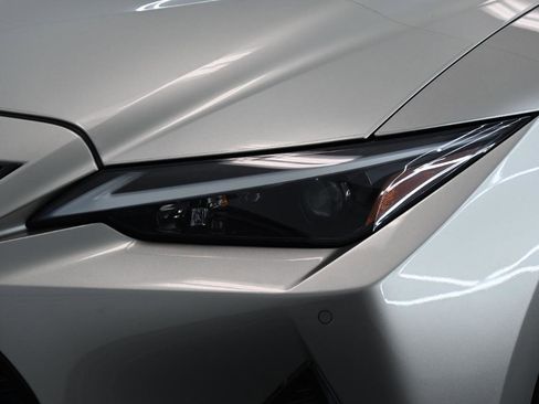 Used 2022 Lexus IS 350 F Sport image 8