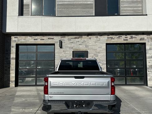 Used 2022 Chevrolet Silverado 1500 LT w/ Bed Protection Package AWD/4WD image 4