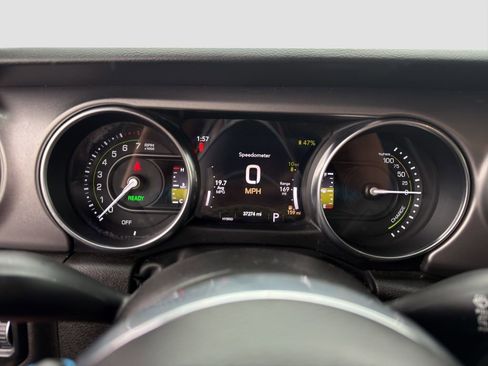 Used 2023 Jeep Wrangler Unlimited Rubicon 4xe AWD/4WD image 11