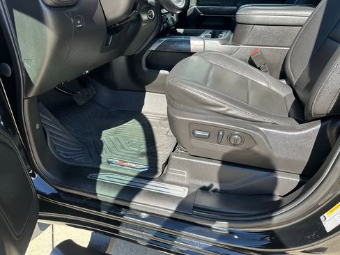 Used 2022 Chevrolet Silverado 2500 LTZ image 9