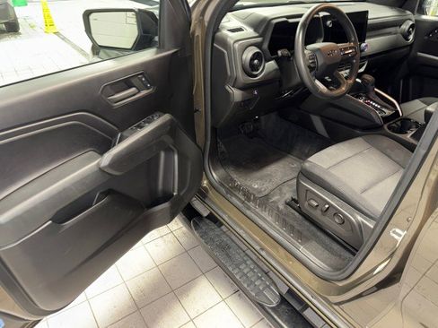 Used 2023 Chevrolet Colorado Trail Boss w/ Advanced Trailering Package image 14