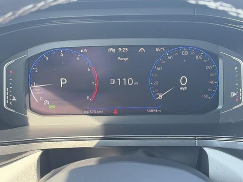 Certified 2023 Volkswagen Taos SEL AWD/4WD image 26