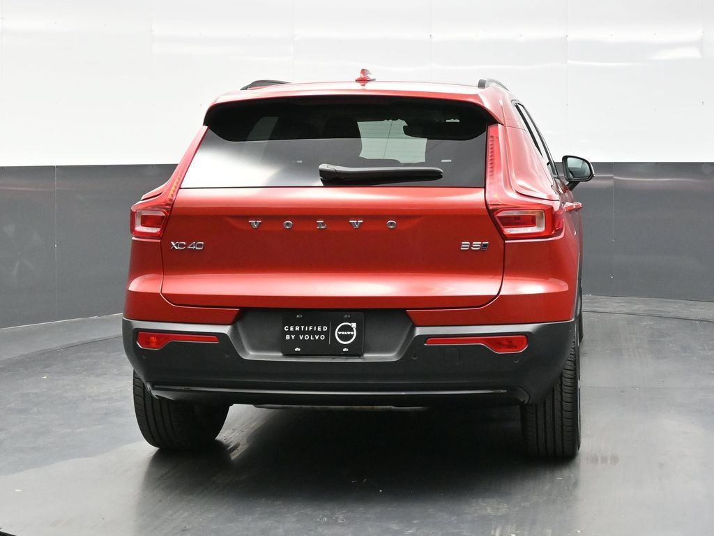 Used 2024 Volvo XC40 B5 Plus w/ Climate Package AWD/4WD image 6