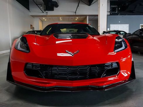 Used 2019 Chevrolet Corvette Z06 RWD image 14