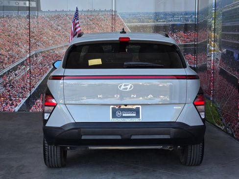Used 2025 Hyundai Kona SEL AWD/4WD image 7