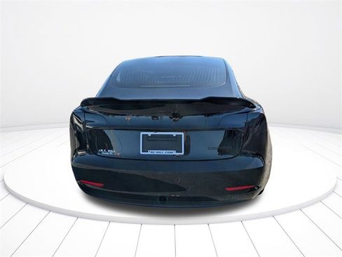 Used 2019 Tesla Model 3 Standard Range Plus image 4