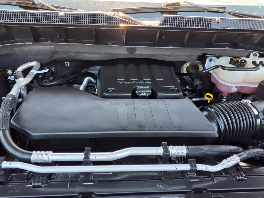 Used 2024 Chevrolet Silverado 1500 Custom AWD/4WD image 16