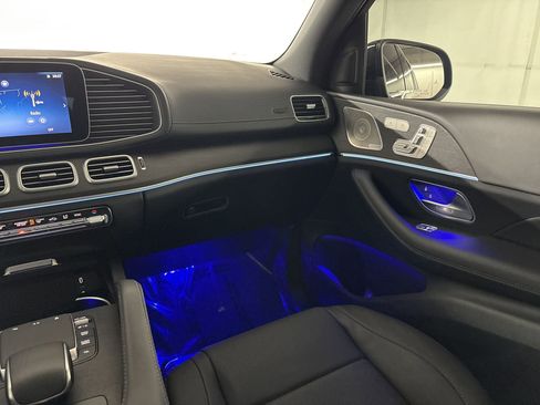 Certified 2025 Mercedes-Benz GLS 450 4MATIC image 29