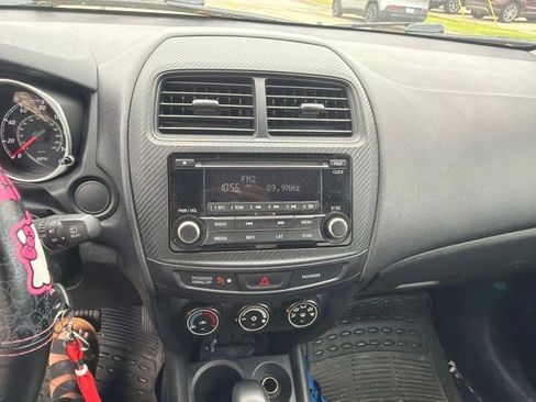 Used 2015 Mitsubishi Outlander Sport ES AWD/4WD image 7