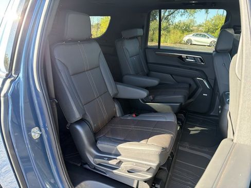 New 2026 Chevrolet Suburban High Country image 29