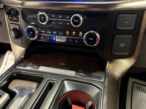 Used 2024 Ford F150 King Ranch AWD/4WD image 13