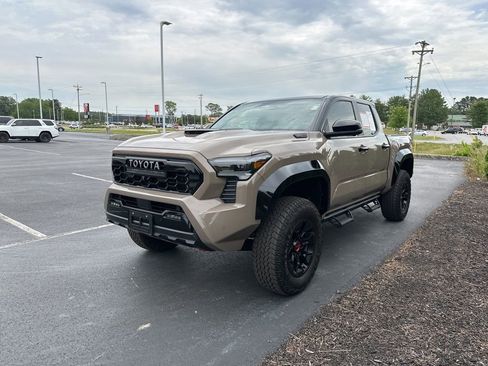 Certified 2025 Toyota Tacoma TRD Pro AWD/4WD image 4