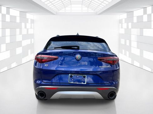 Used 2022 Alfa Romeo Stelvio Ti AWD/4WD image 6
