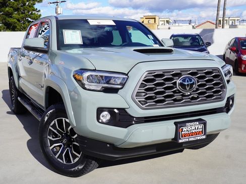 Certified 2023 Toyota Tacoma TRD Sport image 2