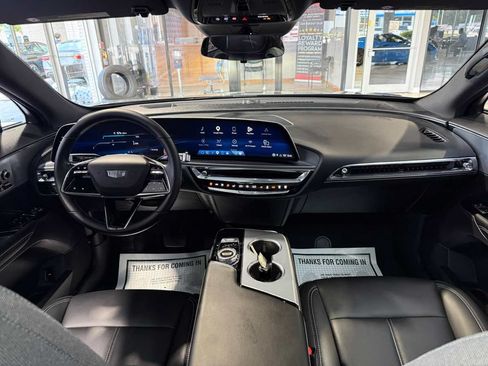 Used 2024 Cadillac Lyriq Tech AWD/4WD image 27