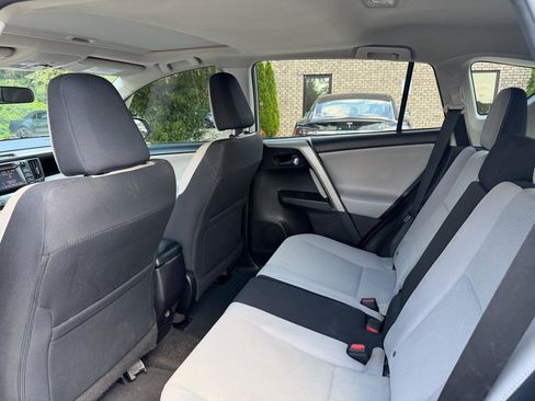 Used 2016 Toyota RAV4 XLE FWD image 15