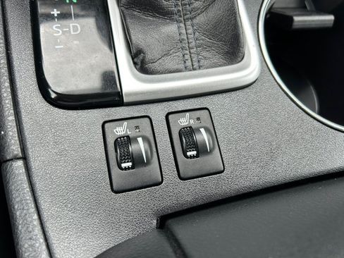 Used 2019 Toyota Highlander XLE AWD/4WD image 26