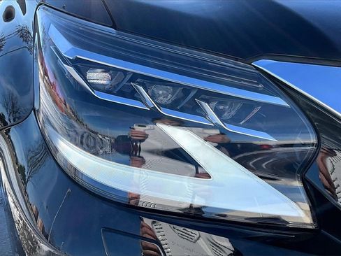 Used 2023 Lexus GX 460 Premium w/ Premium Package image 31