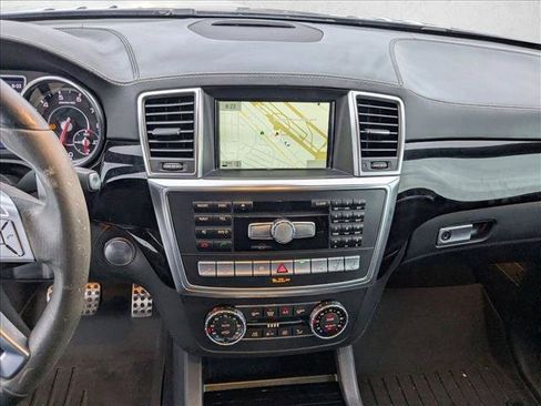 Used 2016 Mercedes-Benz GL 63 AMG 4MATIC image 12