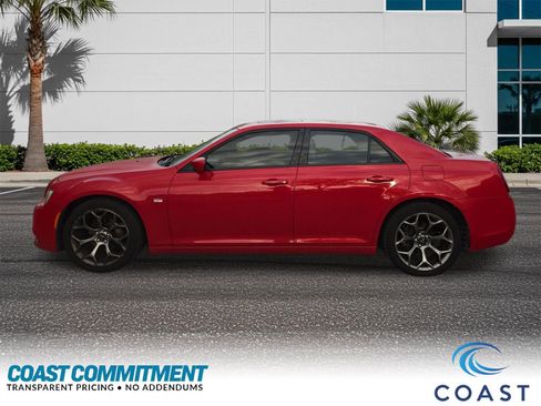 Used 2015 Chrysler 300 S image 5