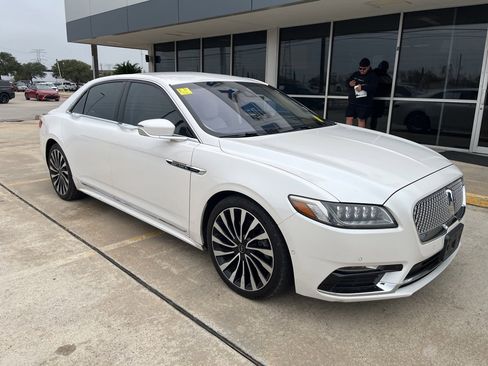 Used 2017 Lincoln Continental Black Label w/ Technology Package image 4