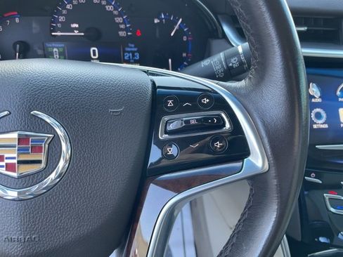 Used 2014 Cadillac XTS image 17