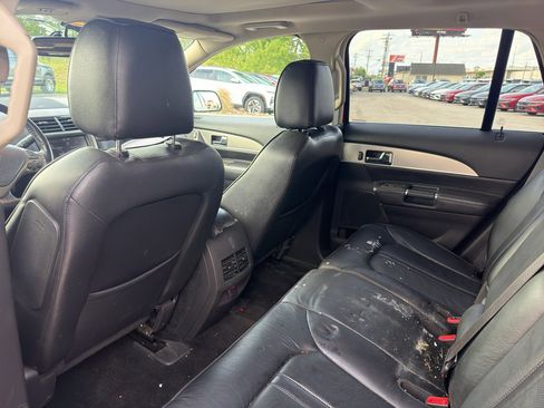 Used 2013 Lincoln MKX FWD image 10