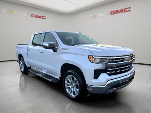 Certified 2022 Chevrolet Silverado 1500 LTZ w/ Z71 Off-Road Package image 1