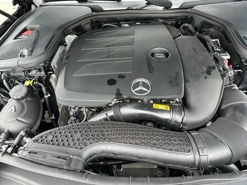 Used 2022 Mercedes-Benz E 350 4MATIC Sedan image 8