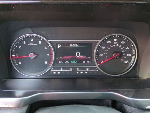 Used 2023 Kia Sorento S w/ Panoramic Sunroof Package image 16