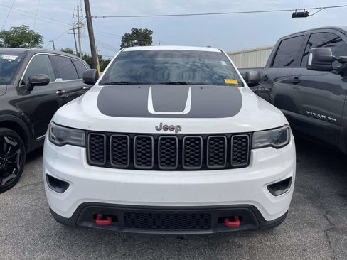 Used 2021 Jeep Grand Cherokee Trailhawk w/ Trailhawk Luxury Group AWD/4WD image 2