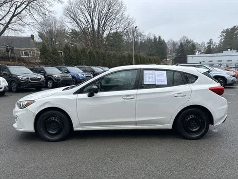 Used 2018 Subaru Impreza 2.0i image 2