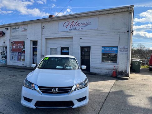 Used 2013 Honda Accord LX image 1